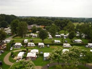 Omdat regiment landheer Camping de Oude Molen in Groesbeek, Gelderland - WiFi Campings